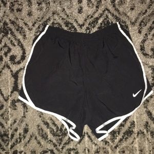 nike black girls L shorts